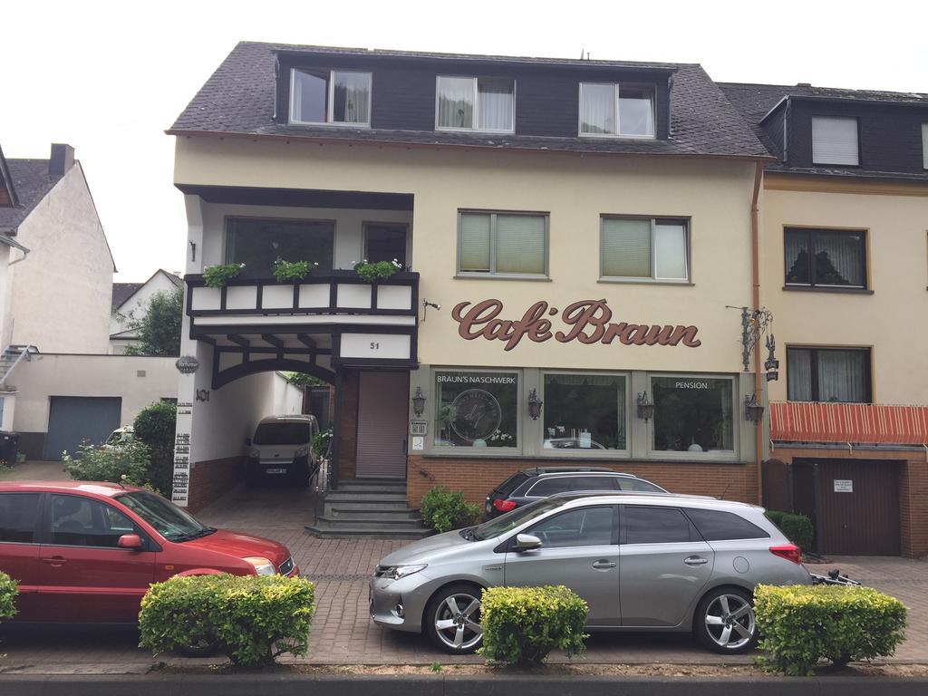 Pension Cafe-Braun Löf Buitenkant foto
